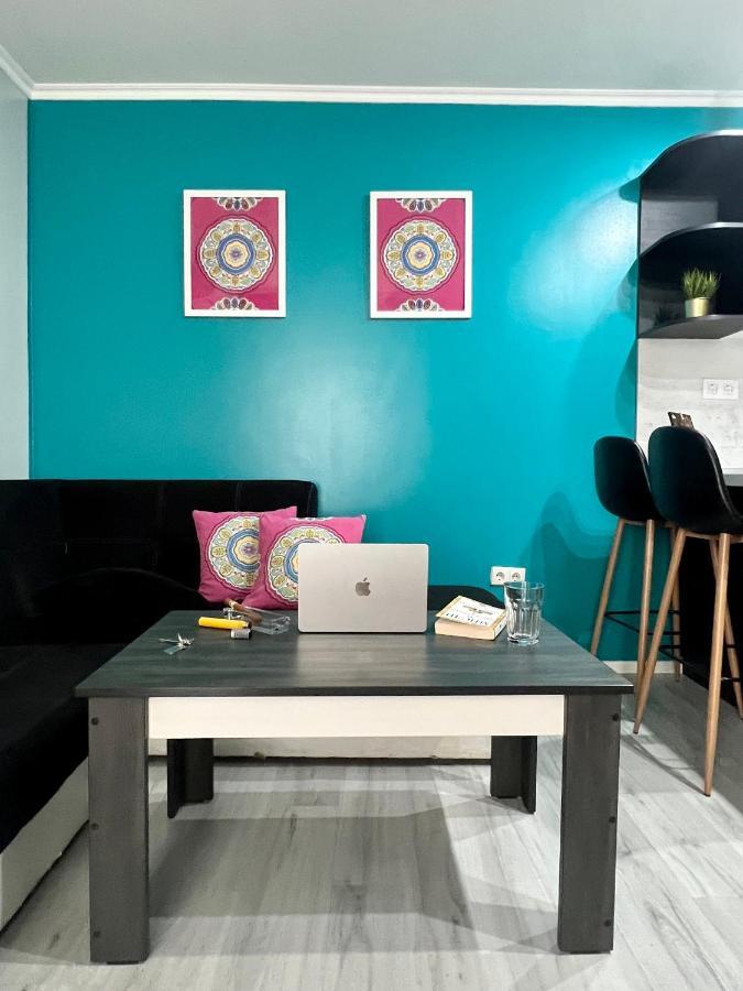 Apartment Flower House 7