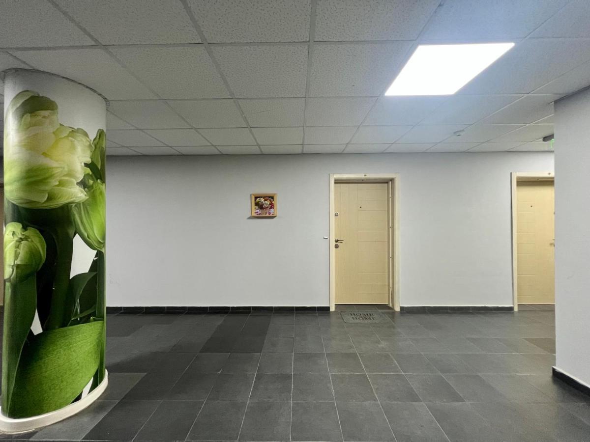 Flower House 7 Apartemen
