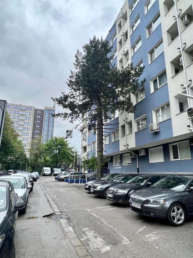 Flower House 7 Apartemen Sofia